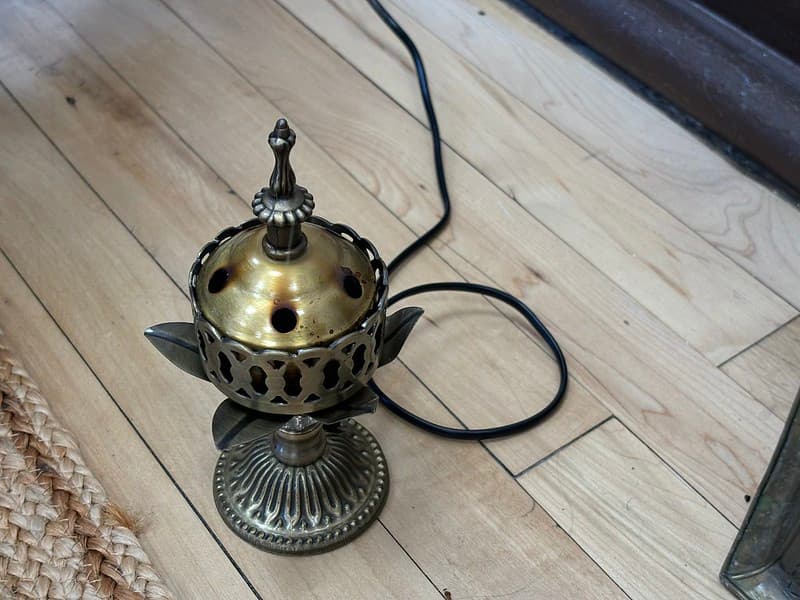 Incense as part of coffee service